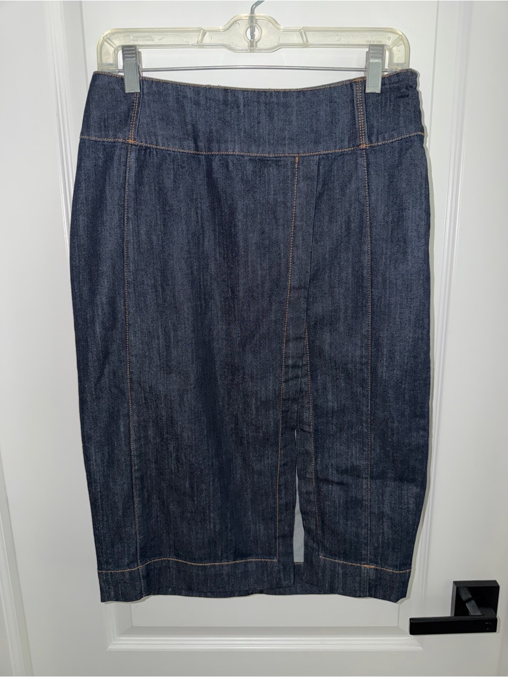 White House Black Market Dark Wash Denim Pencil Skirt Size 8 NWT Stretch Midi